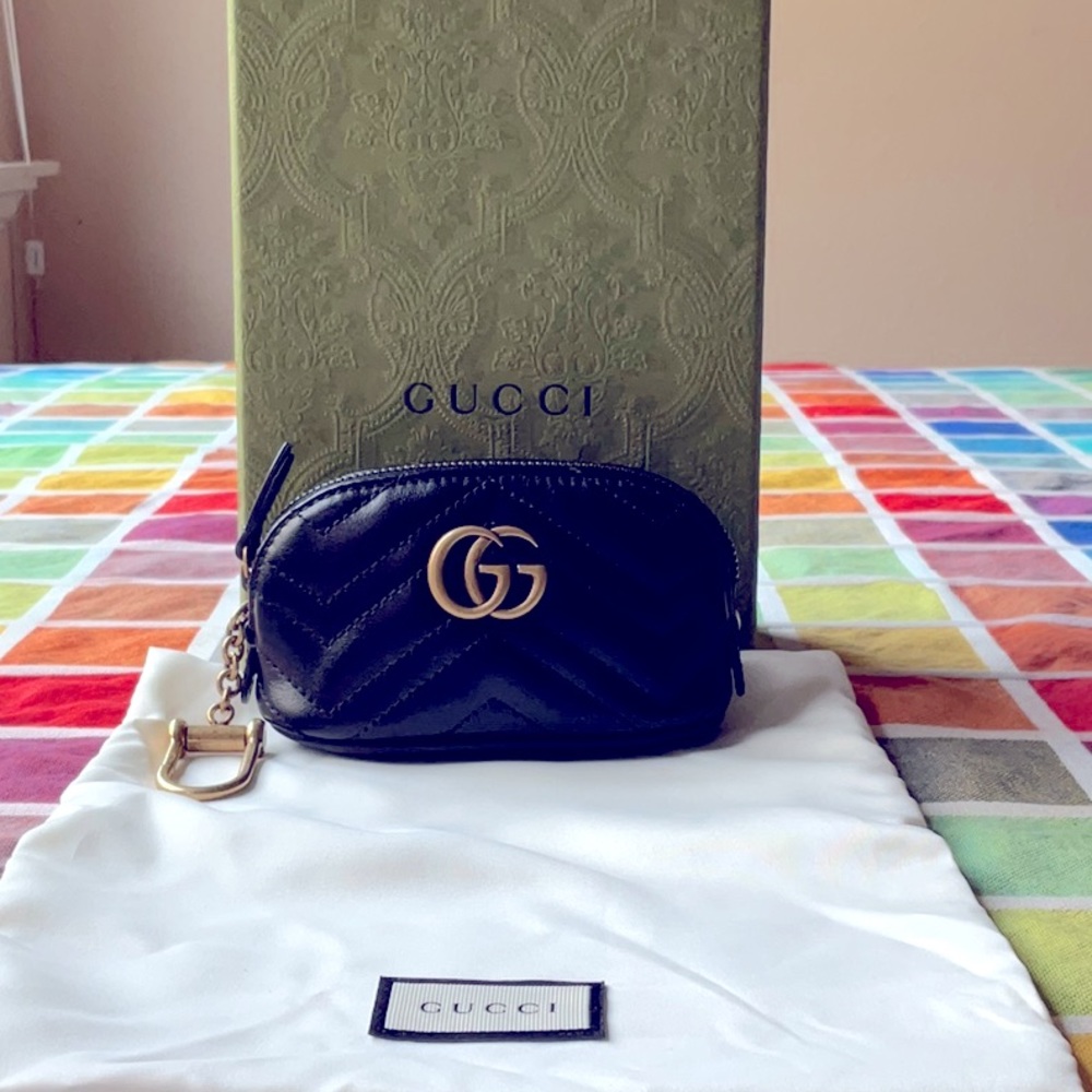 🌹GUCCI GG MARMONT POUCH WITH KEYCHAIN HOOK  🌹NWT 🌹